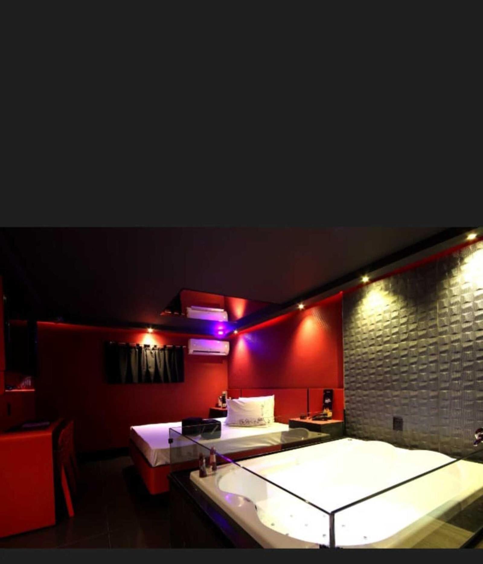 Love hotel Desiree *