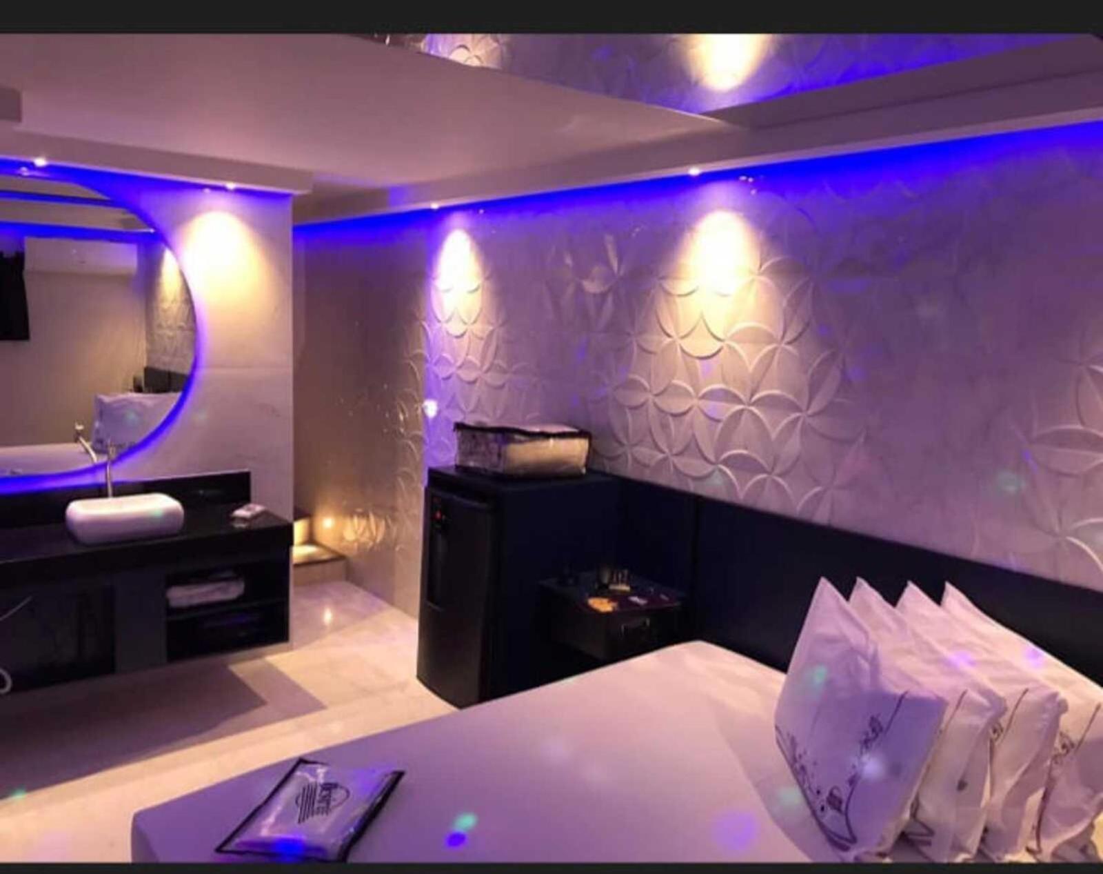 Love hotel Desiree *